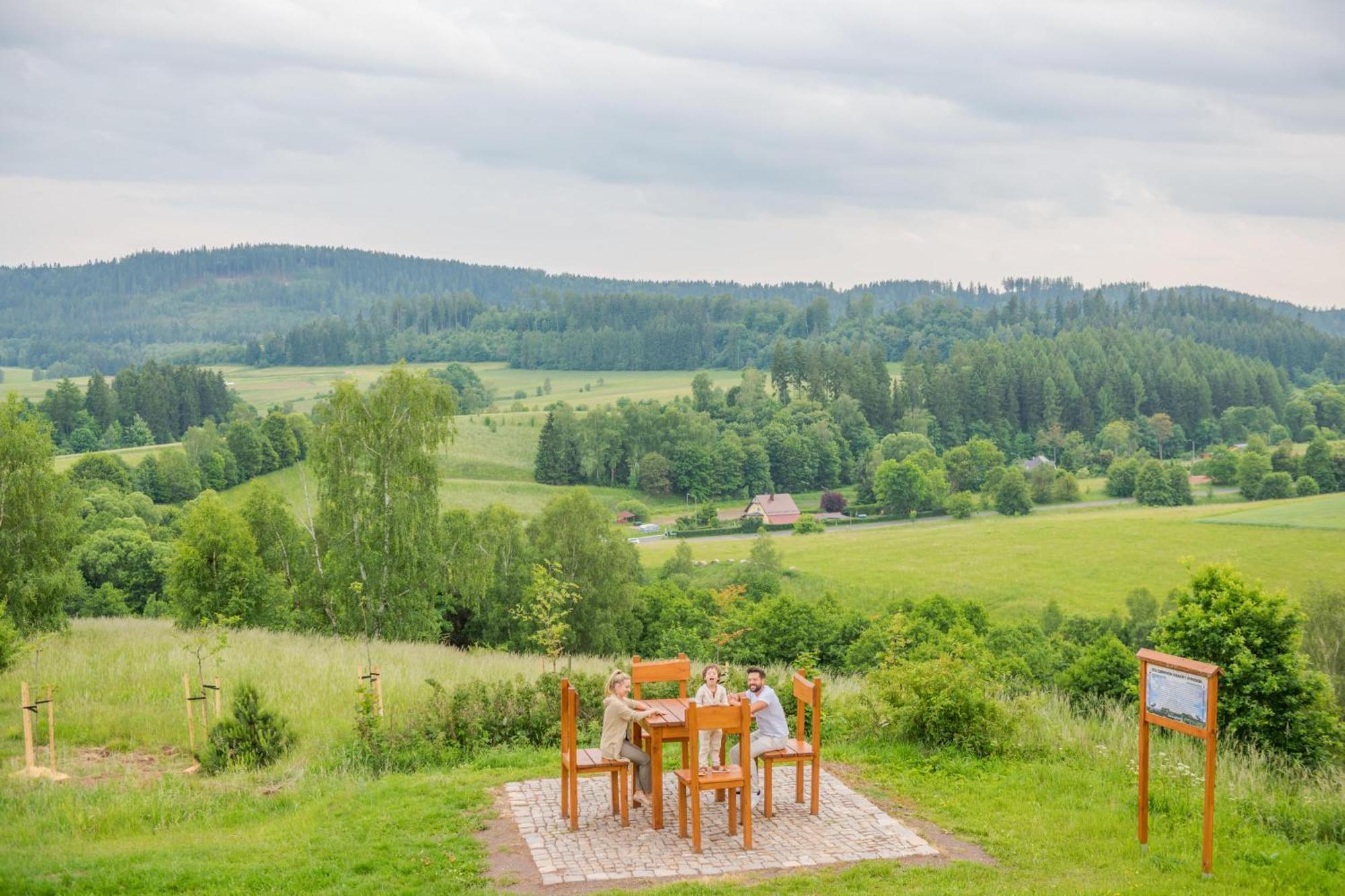 Rajska Polana Domki Premium ,Na Odludziu Z Prywatna Balia Z Jacuzzi I Sauna ,Cisza,Rowery Elektryczne,Gory,Astroprzygoda,- Adrspach, Skalne Miasto, Zamek Ksiaz,Andrzejowka,Karpacz, Sniezka,Janskie Laznie,Pec Mieroszow Exterior foto