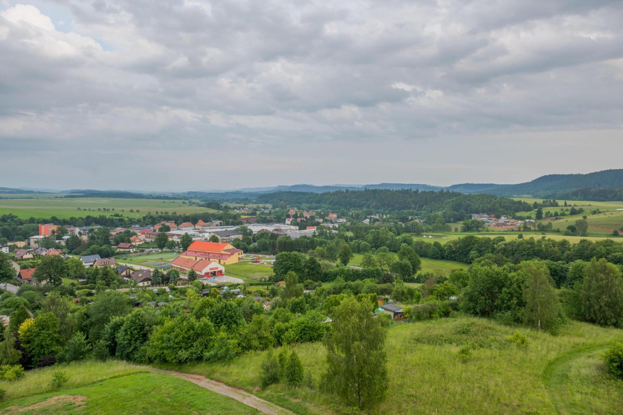 Rajska Polana Domki Premium ,Na Odludziu Z Prywatna Balia Z Jacuzzi I Sauna ,Cisza,Rowery Elektryczne,Gory,Astroprzygoda,- Adrspach, Skalne Miasto, Zamek Ksiaz,Andrzejowka,Karpacz, Sniezka,Janskie Laznie,Pec Mieroszow Exterior foto