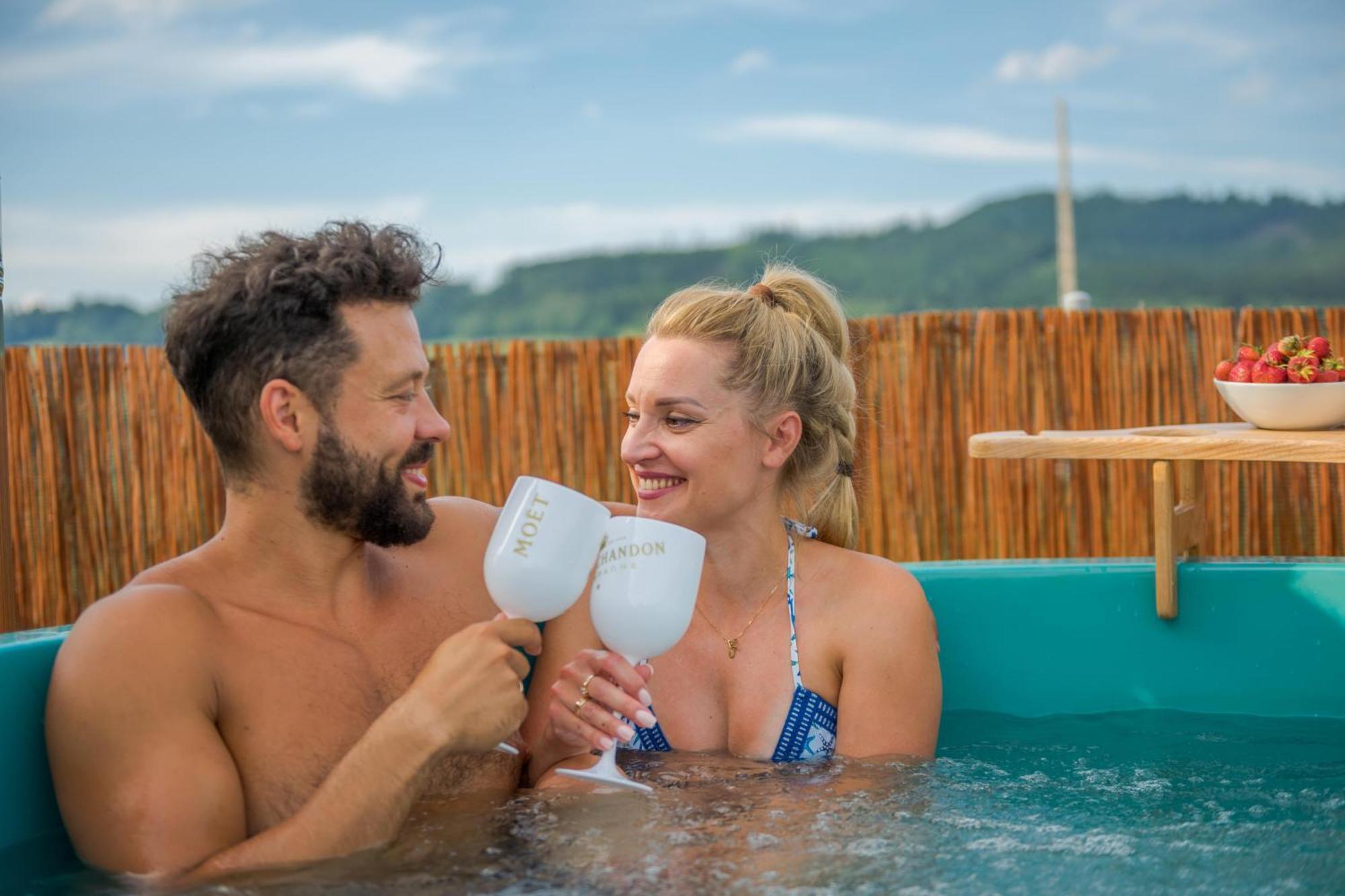 Rajska Polana Domki Premium ,Na Odludziu Z Prywatna Balia Z Jacuzzi I Sauna ,Cisza,Rowery Elektryczne,Gory,Astroprzygoda,- Adrspach, Skalne Miasto, Zamek Ksiaz,Andrzejowka,Karpacz, Sniezka,Janskie Laznie,Pec Mieroszow Exterior foto